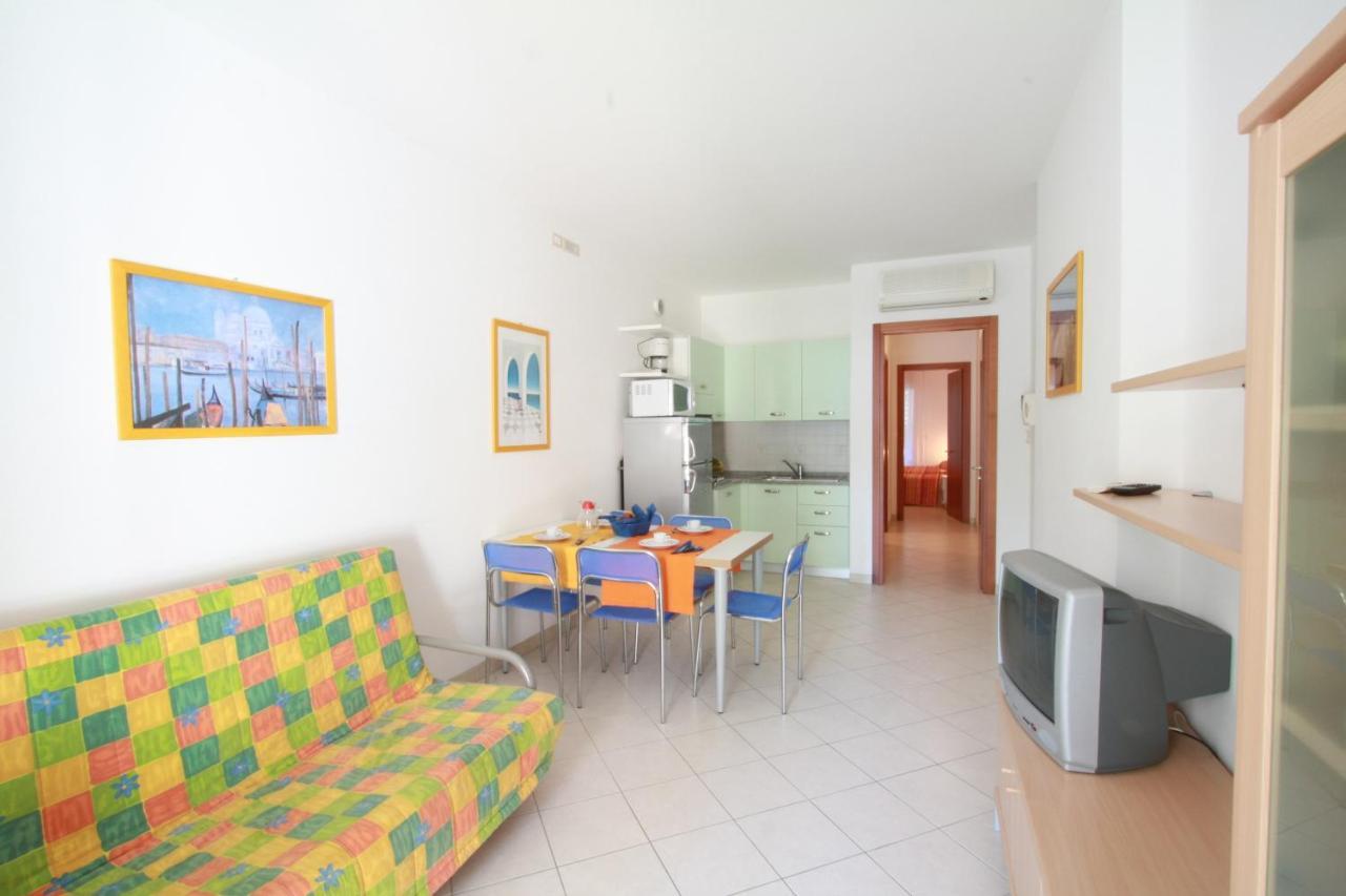 Appartamento Residenza Le Acacie Bibione Esterno foto